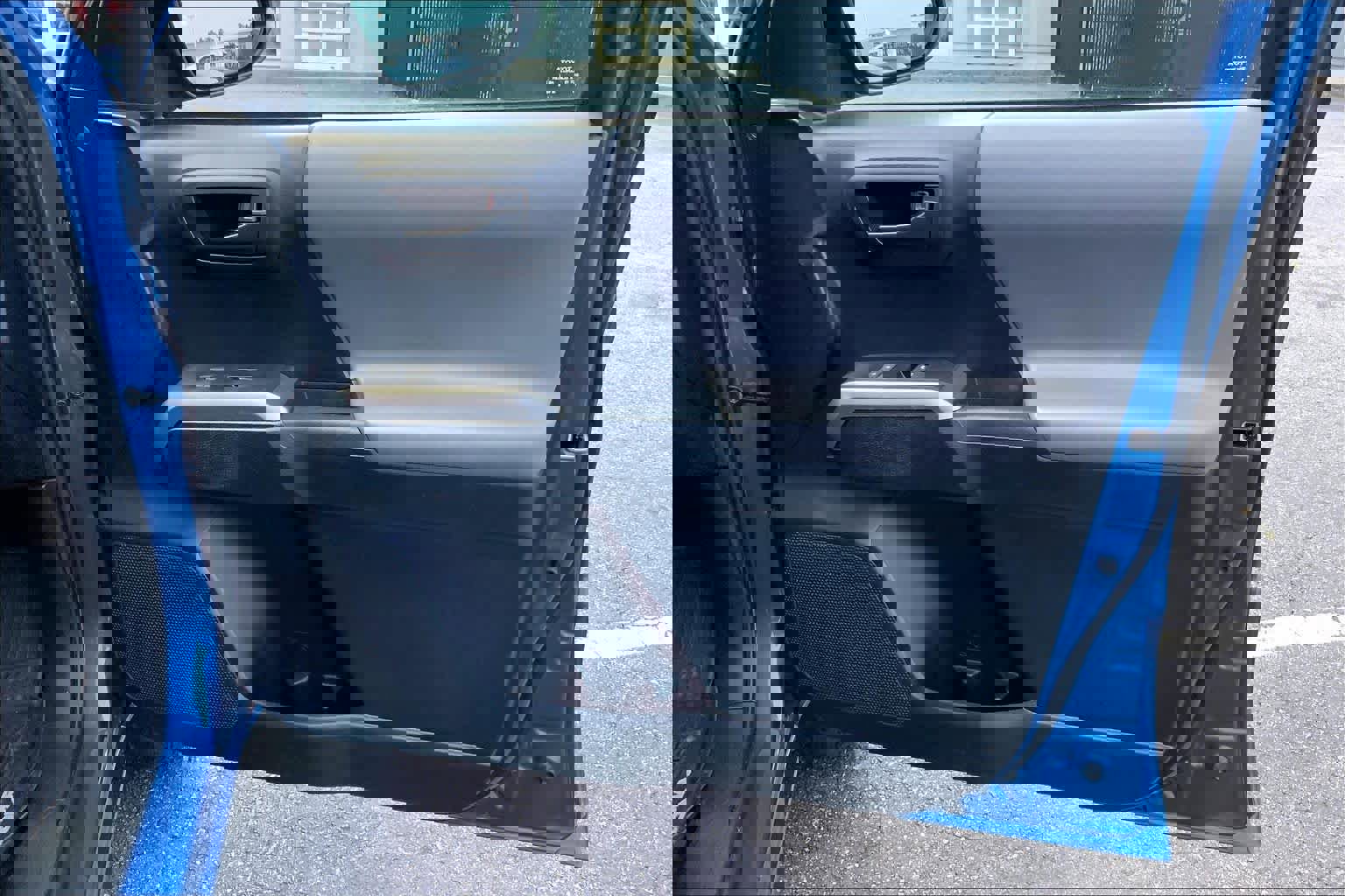 Used 2018 Toyota Tacoma SR5 AWD/4WD image 22