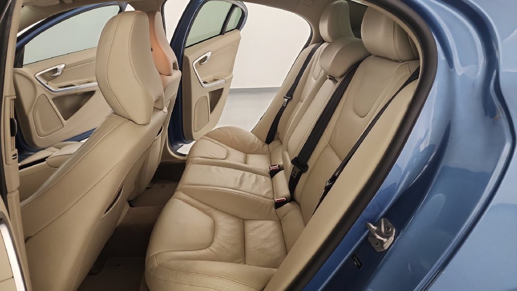 Used 2014 Volvo S60 T5 AWD/4WD image 22