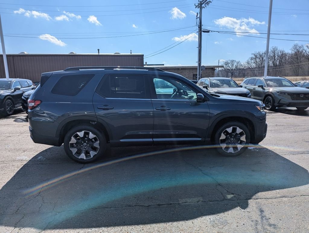 New 2026 Honda Pilot Elite image 2