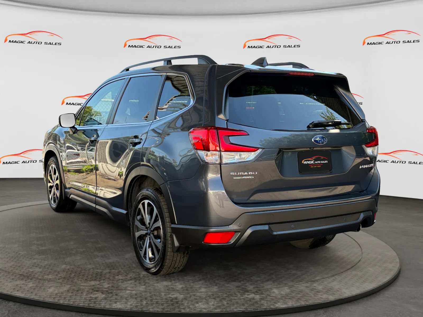 Used 2021 Subaru Forester Limited AWD/4WD image 8