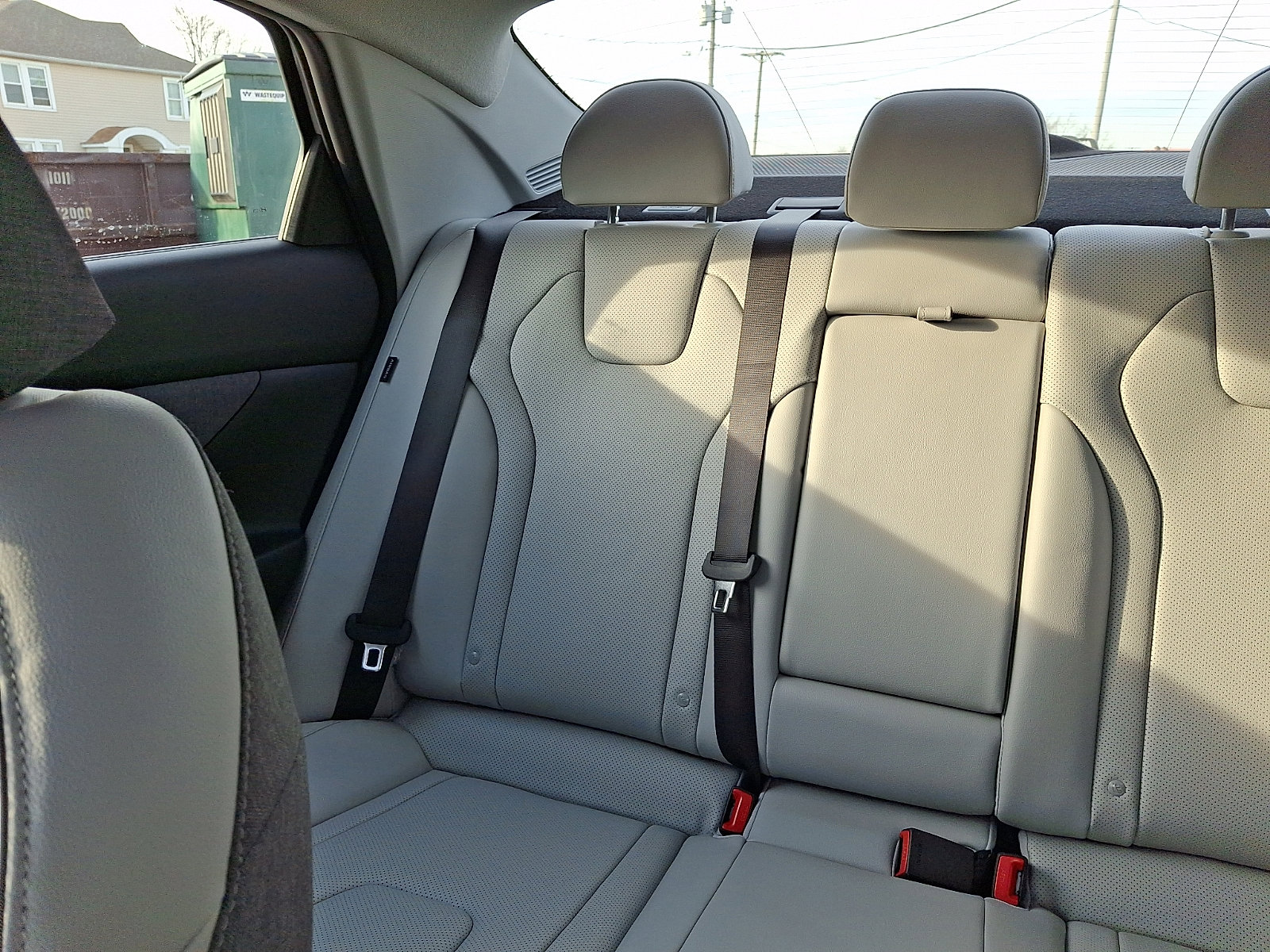 New 2026 Hyundai Elantra Limited image 12