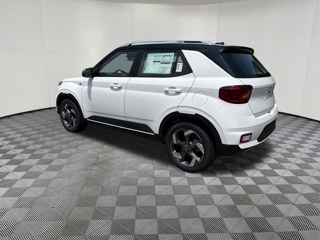 New 2026 Hyundai Venue SEL FWD image 7