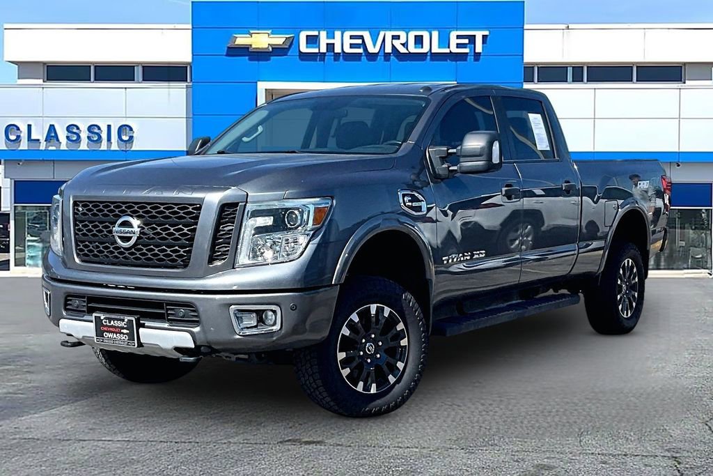Used 2016 Nissan Titan SL AWD/4WD image 3