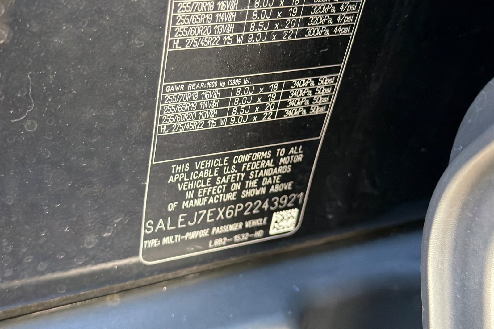 Used 2023 Land Rover Defender 110 S AWD/4WD image 30