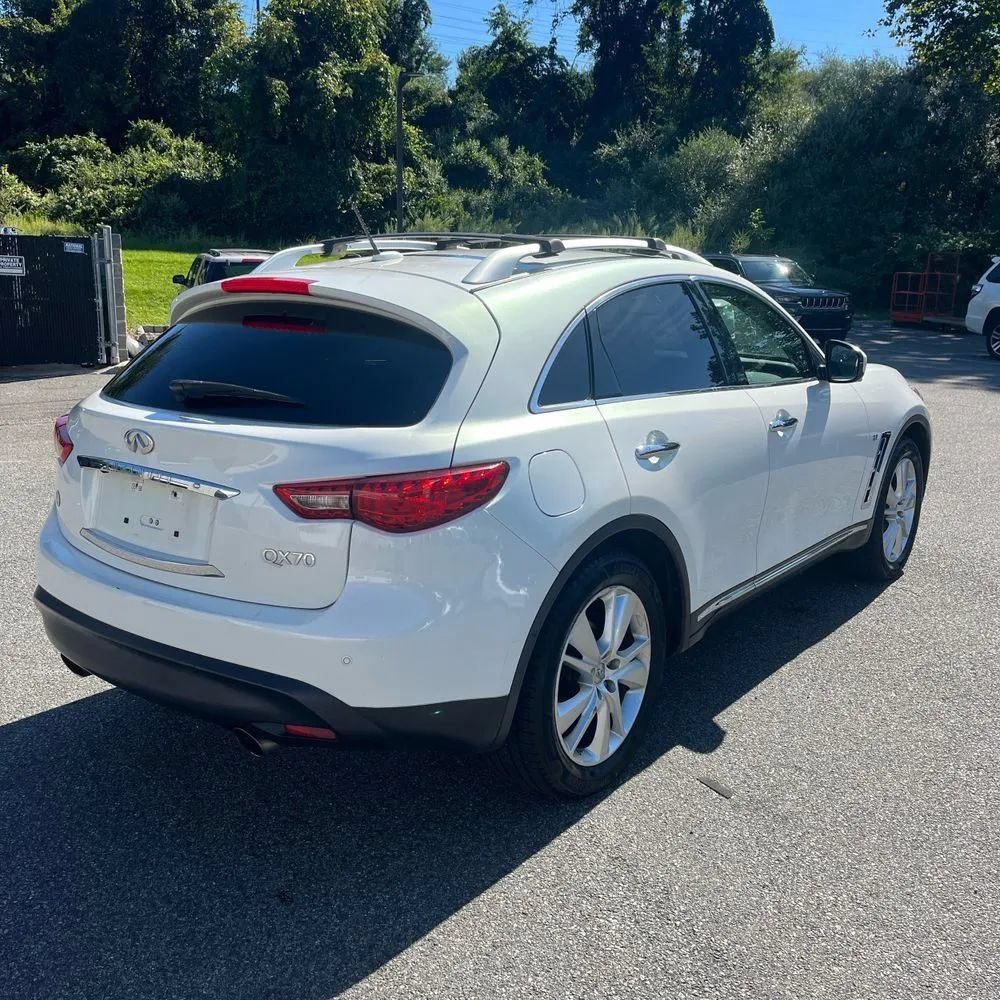 Used 2014 INFINITI QX70 AWD w/ Premium Package image 8