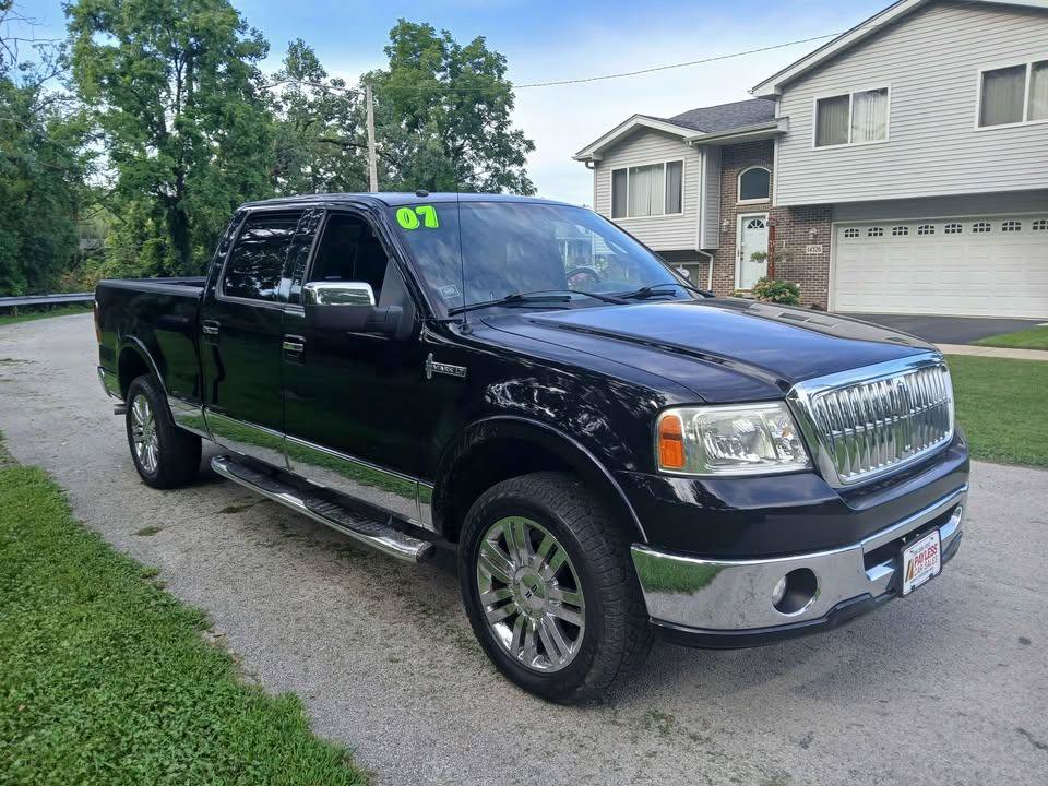 Used 2008 Lincoln Mark LT 4x4 image 4