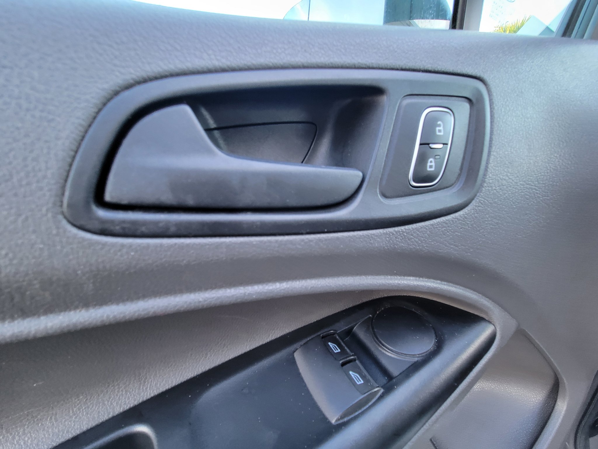 Used 2021 Ford Transit Connect XL image 19