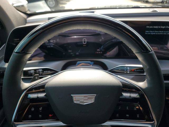 New 2027 Cadillac Vistiq Luxury AWD/4WD image 9