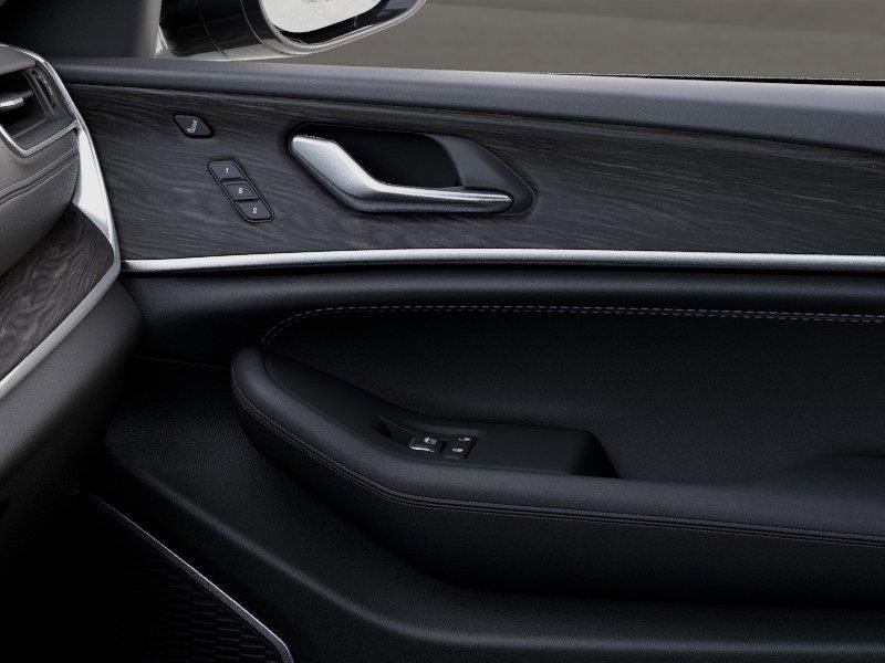 New 2025 Jeep Grand Cherokee Overland w/ Luxury Tech Group IV image 25