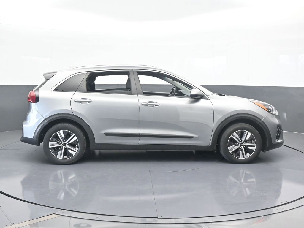 Used 2022 Kia Niro LXS image 7