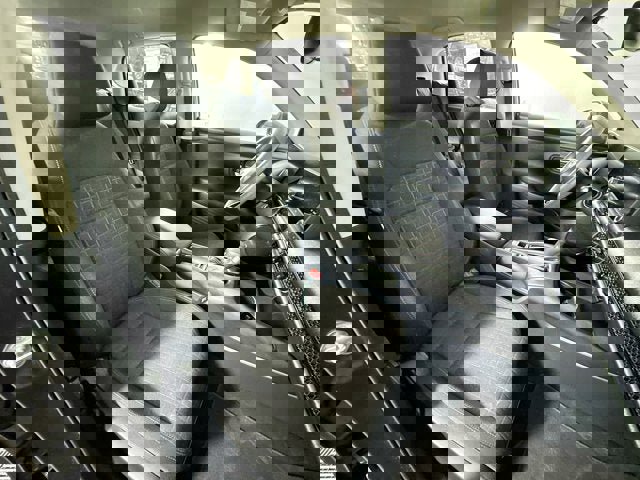 Used 2023 Honda HR-V LX image 24