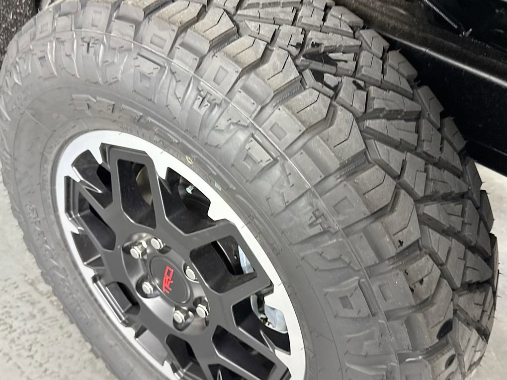 New 2025 Toyota Tacoma TRD Off-Road image 30