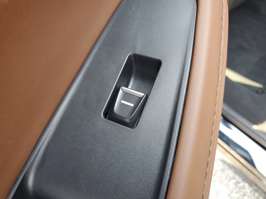 Certified 2026 Acura MDX w/ Technology Package FWD image 16
