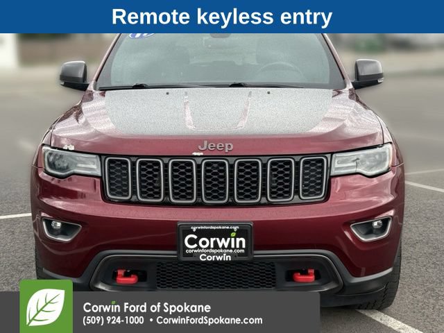 Used 2017 Jeep Grand Cherokee Trailhawk w/ Trailhawk Luxury Group AWD/4WD image 7