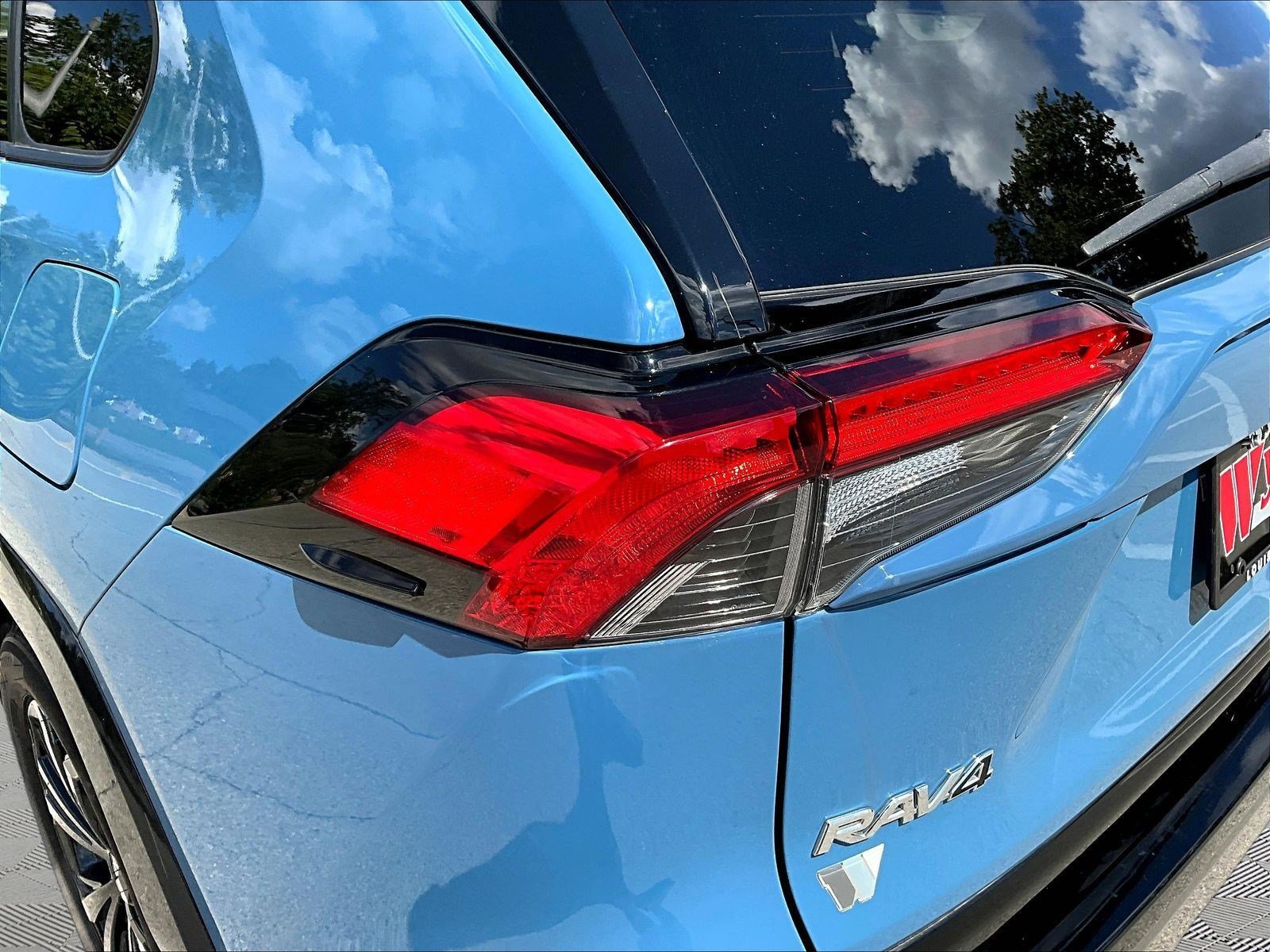 Used 2022 Toyota RAV4 SE AWD/4WD image 23