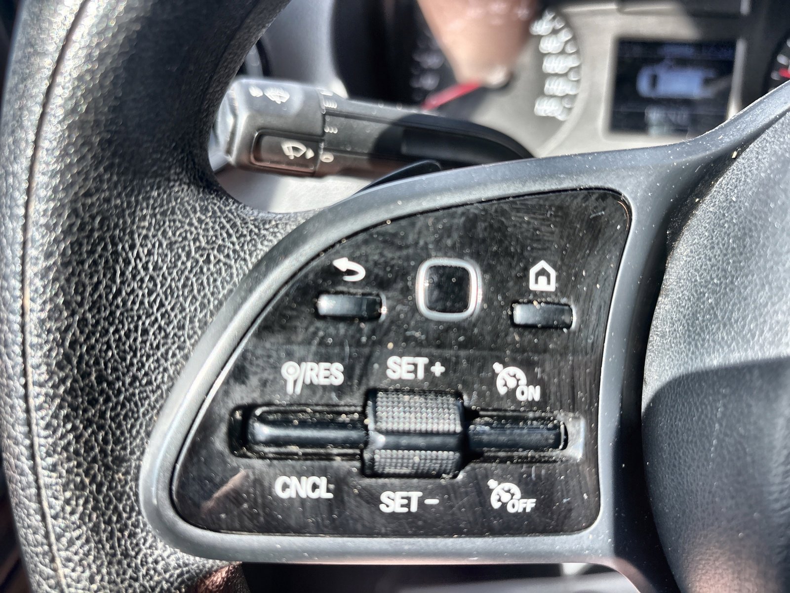 Used 2023 Mercedes-Benz Sprinter 3500 image 24