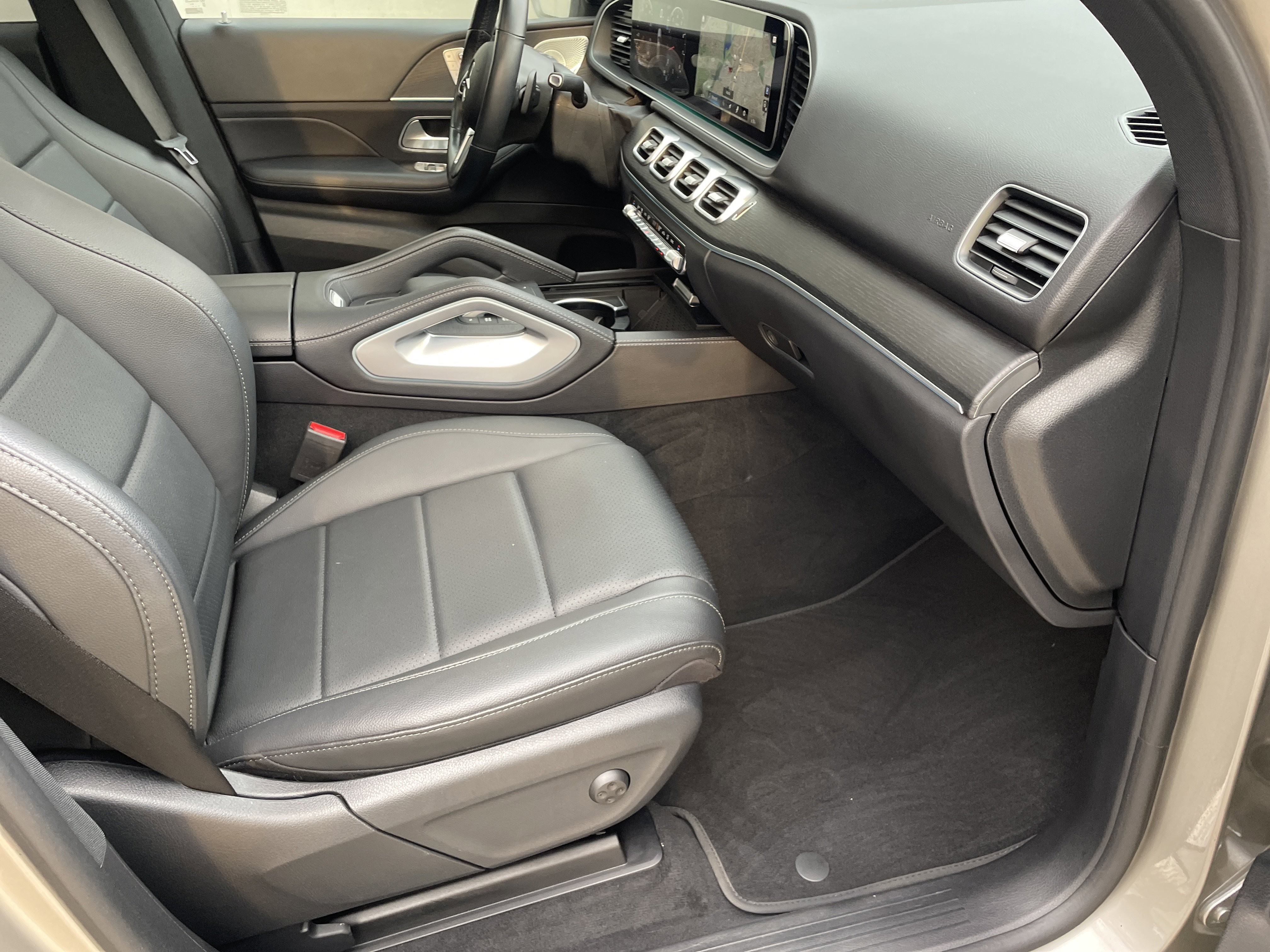Used 2023 Mercedes-Benz GLE 350 4MATIC image 47