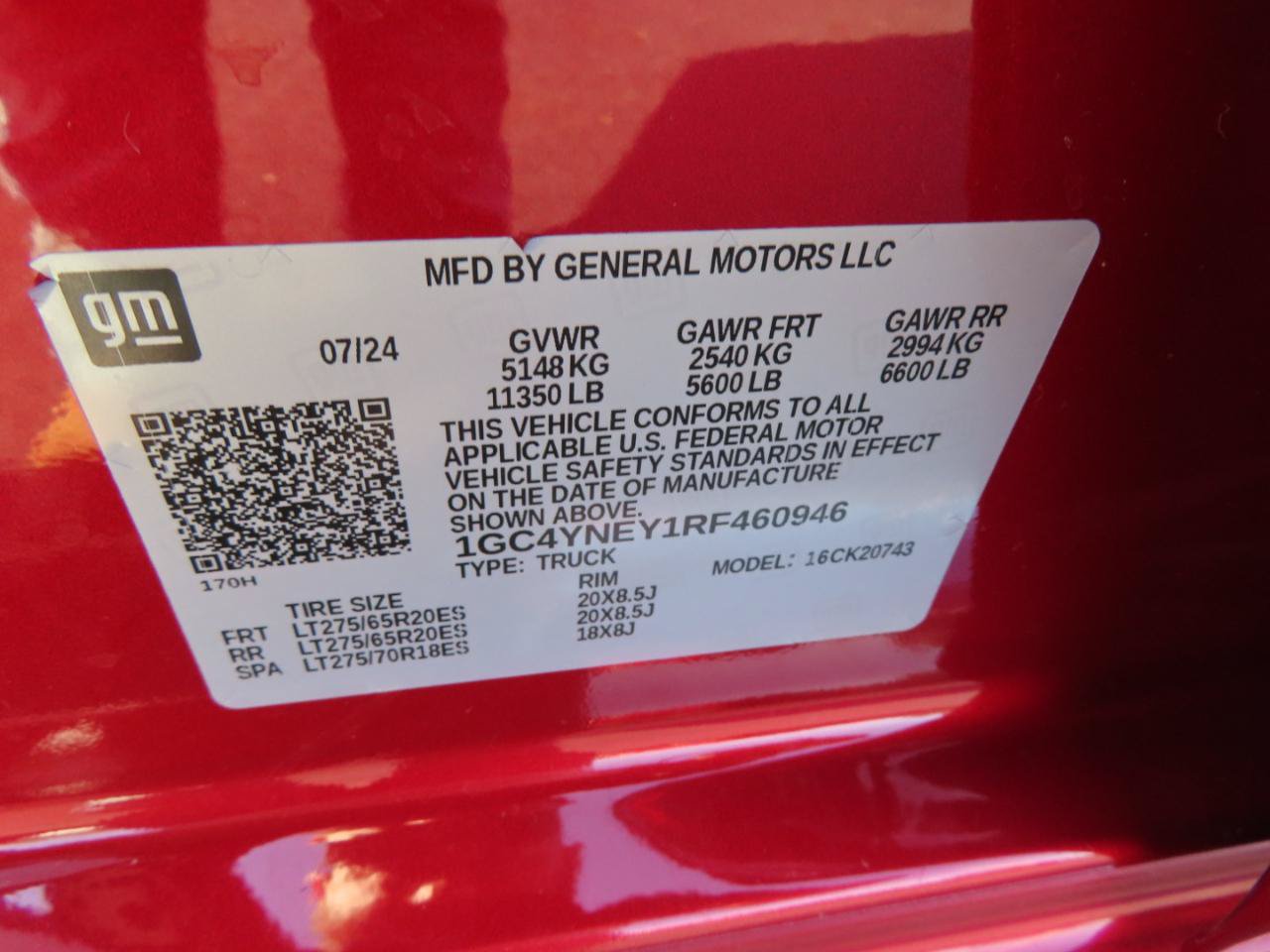 Used 2024 Chevrolet Silverado 2500 LT AWD/4WD image 28