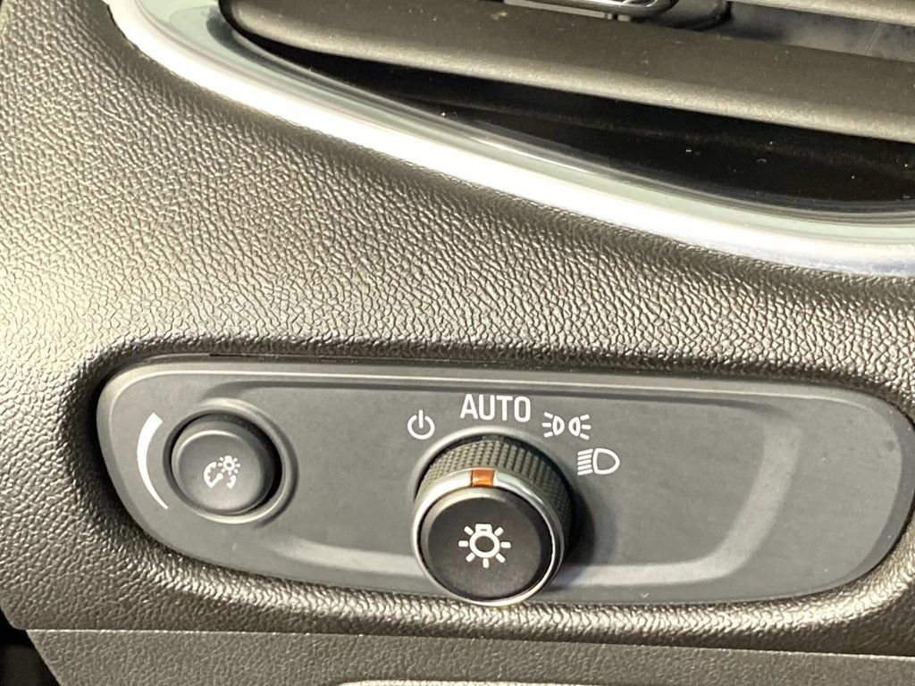 Used 2024 Chevrolet Malibu LT FWD image 19