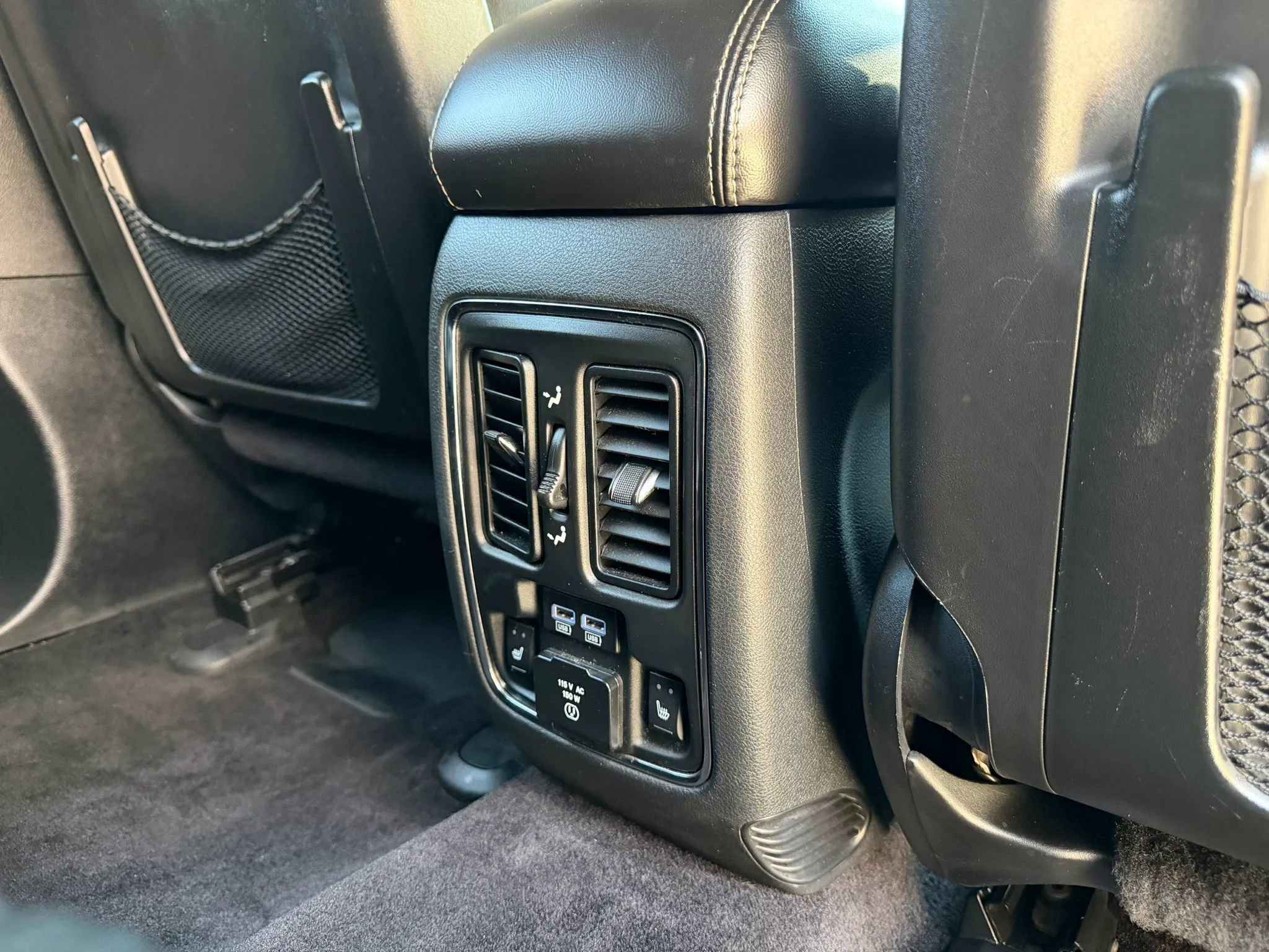 Used 2017 Jeep Grand Cherokee Limited w/ Luxury Group II AWD/4WD image 18
