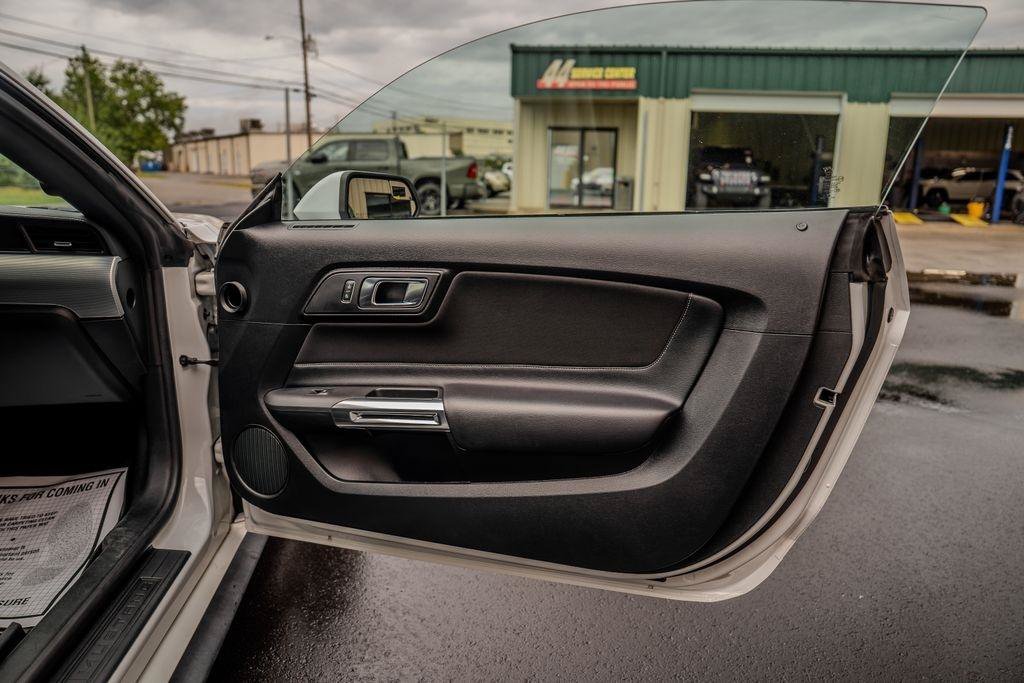 Used 2019 Ford Mustang GT RWD image 18