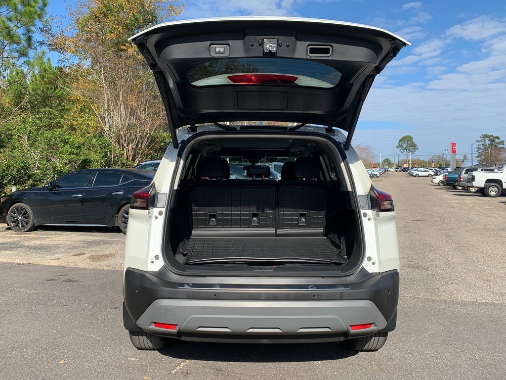 Used 2023 Nissan Rogue SV w/ SV Premium B Package image 7