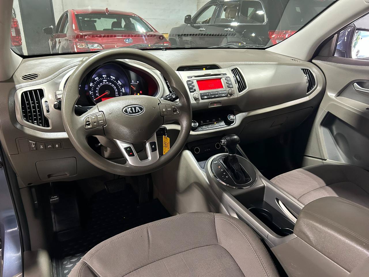Used 2012 Kia Sportage LX AWD/4WD image 10