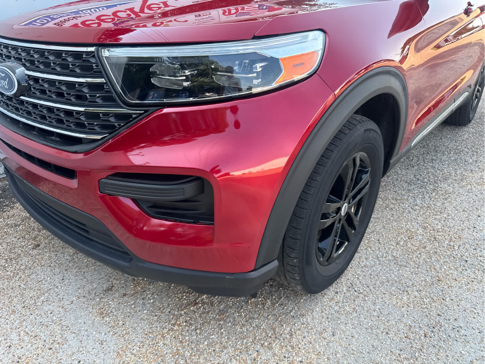 Used 2023 Ford Explorer XLT AWD/4WD image 10