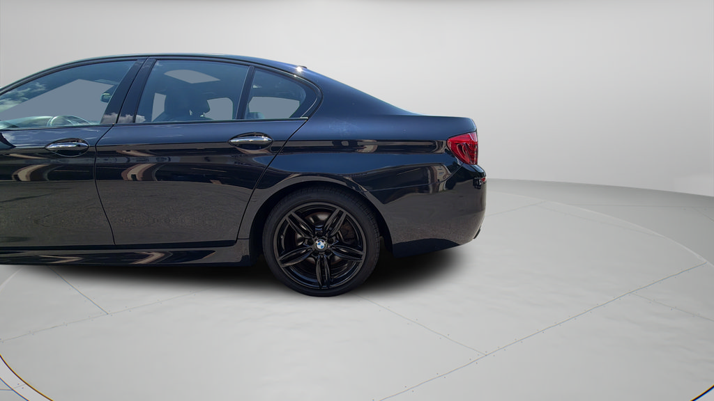 Used 2016 BMW 550i xDrive Sedan AWD/4WD image 30