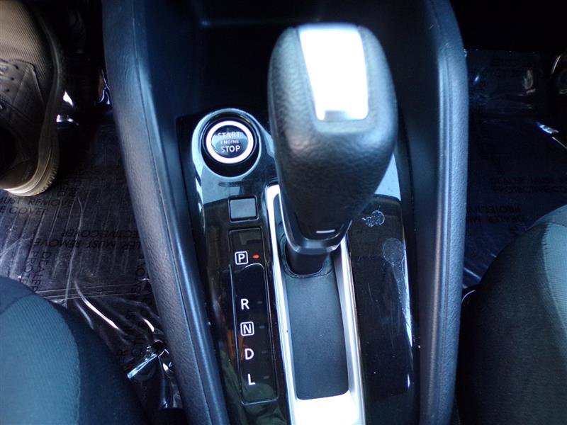 Used 2020 Nissan Kicks S image 33