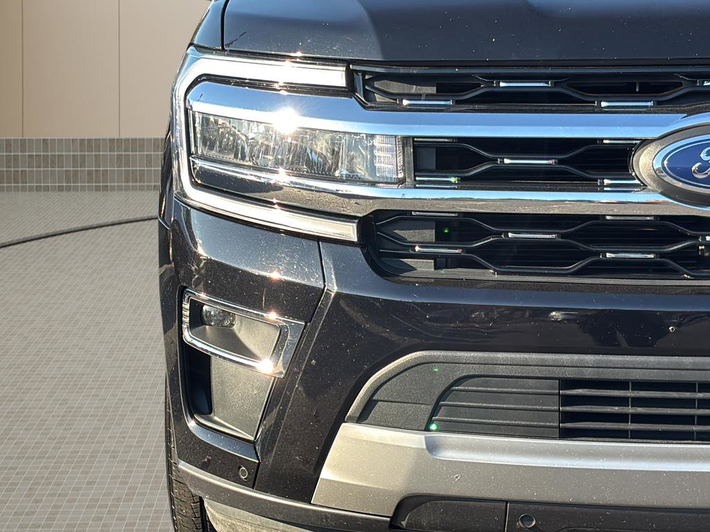 Used 2024 Ford Expedition Limited image 10