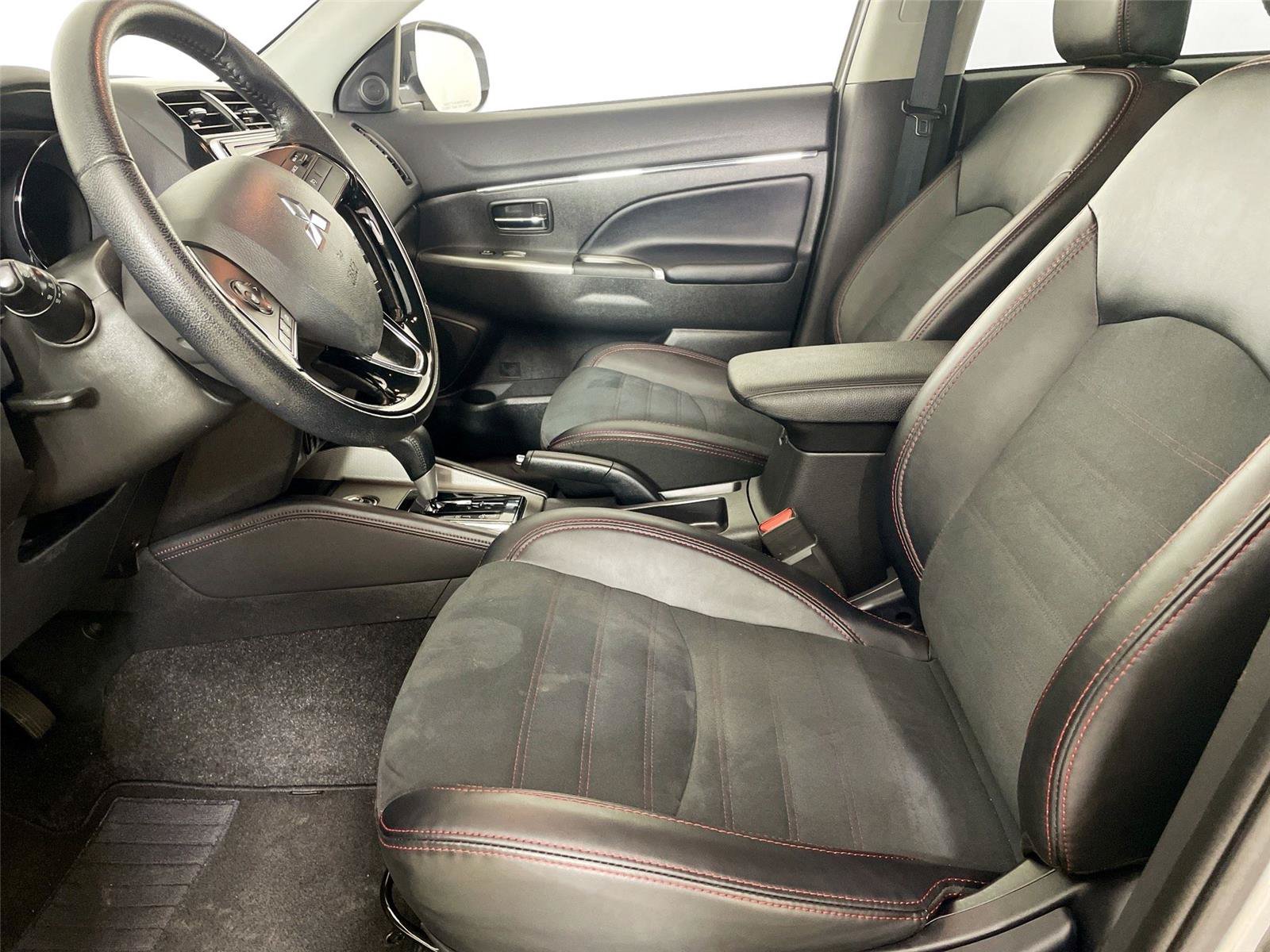 Used 2024 Mitsubishi Outlander Sport AWD image 5