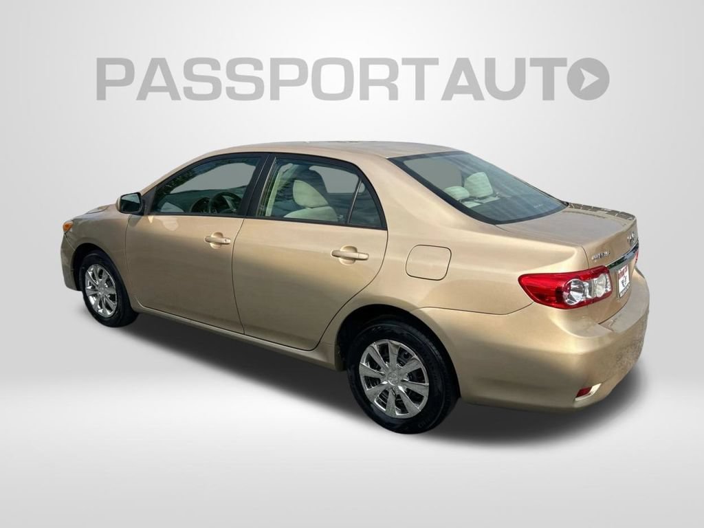 Used 2011 Toyota Corolla LE FWD image 8