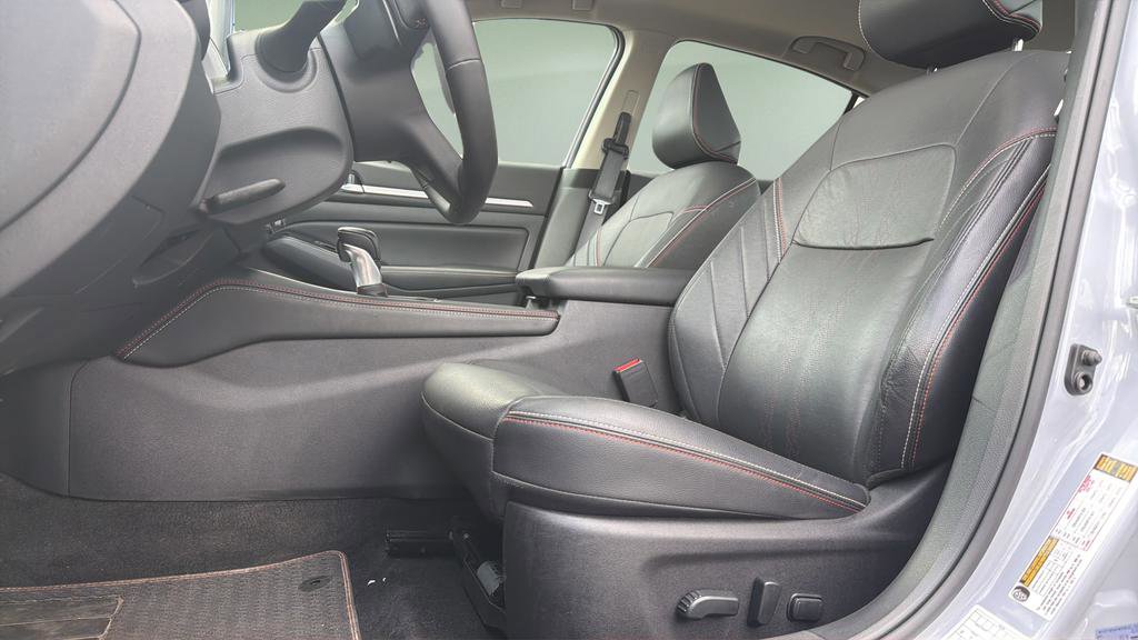 Certified 2025 Nissan Altima 2.5 SR w/ SR Premium Package image 20
