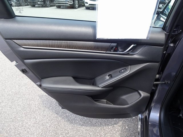Used 2021 Honda Accord Touring image 15