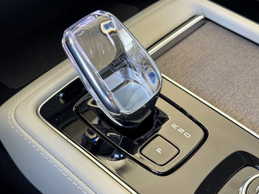 New 2026 Volvo XC90 B6 Ultra image 22