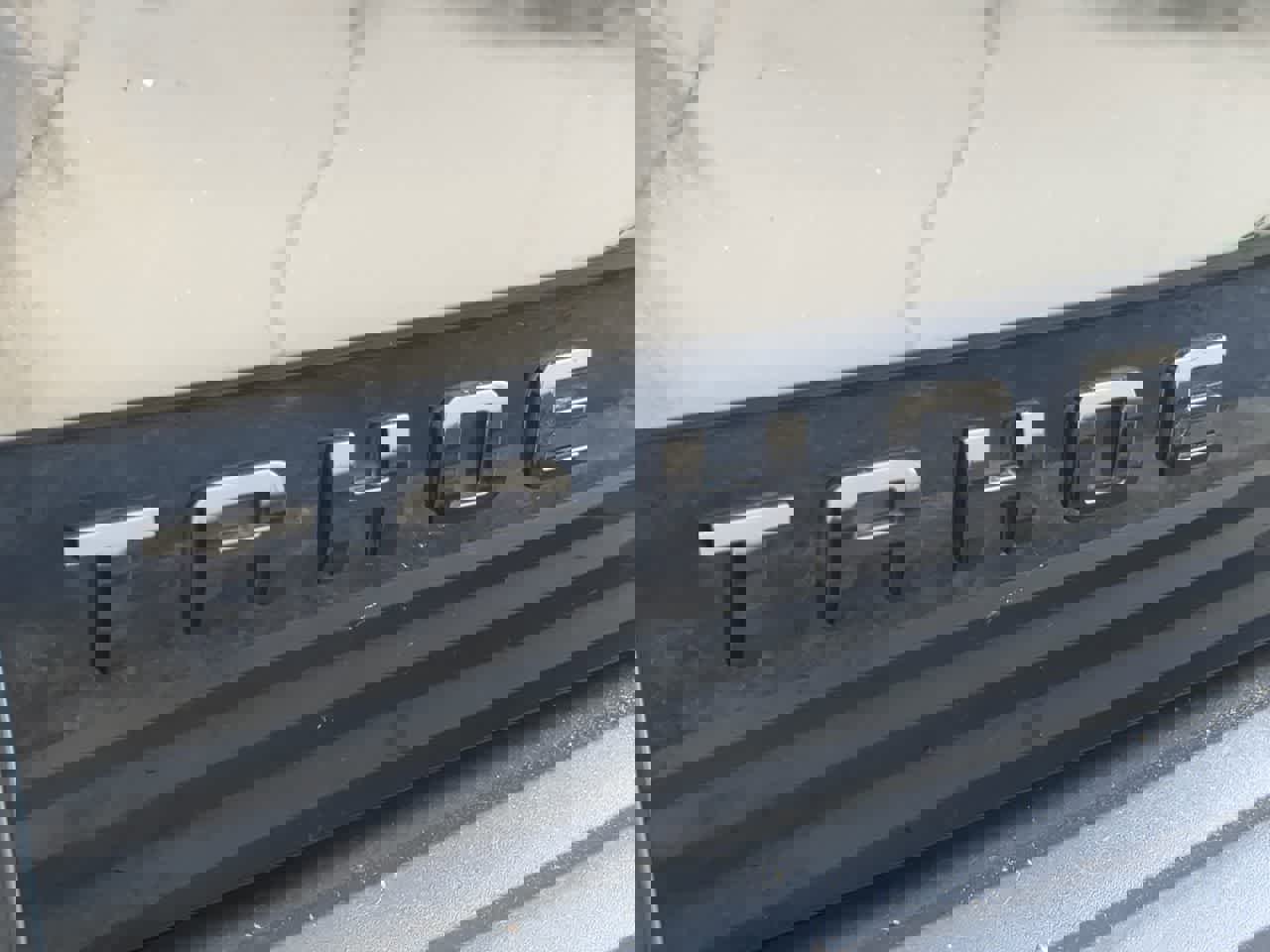 Used 2018 Chevrolet Tahoe LT w/ RST Edition image 12