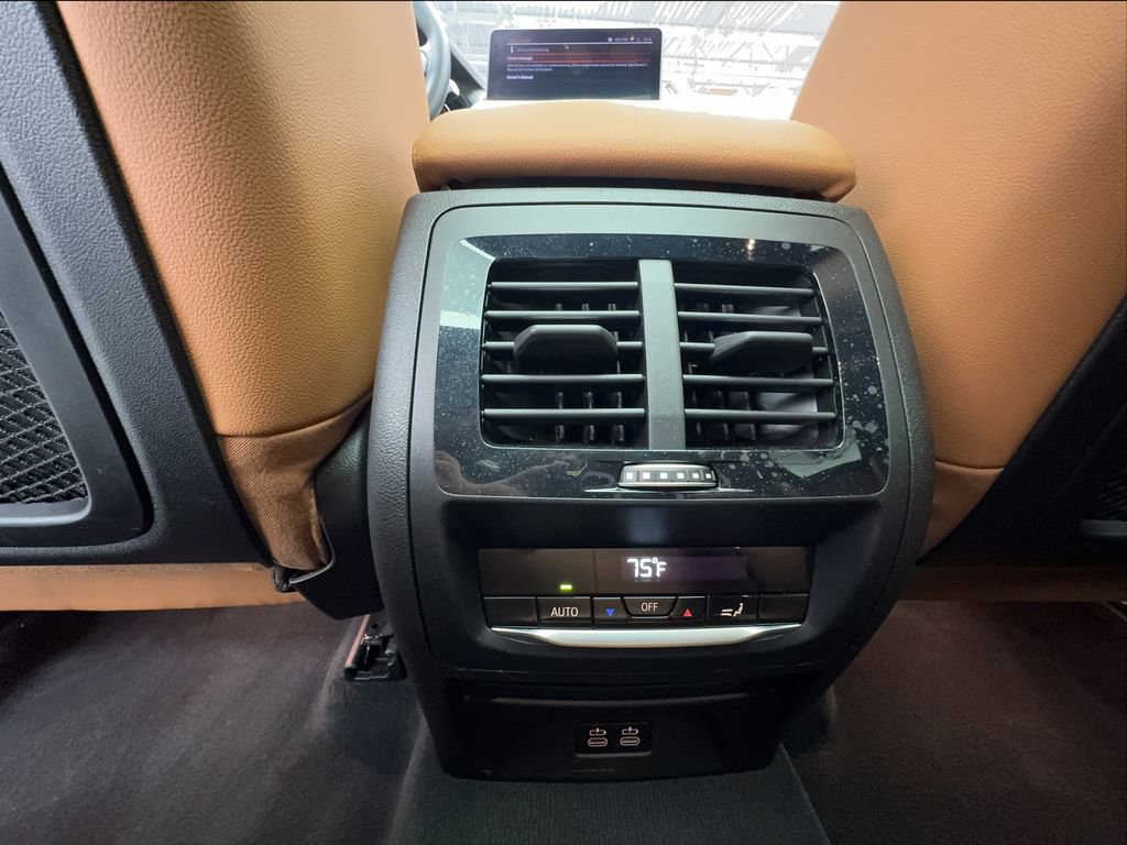 Used 2025 BMW X4 xDrive30i image 35