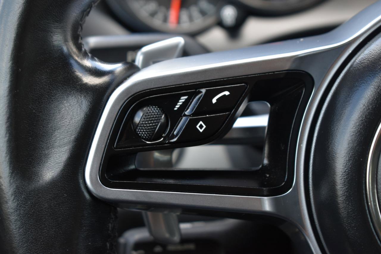 Used 2015 Porsche Cayenne Turbo AWD/4WD image 15