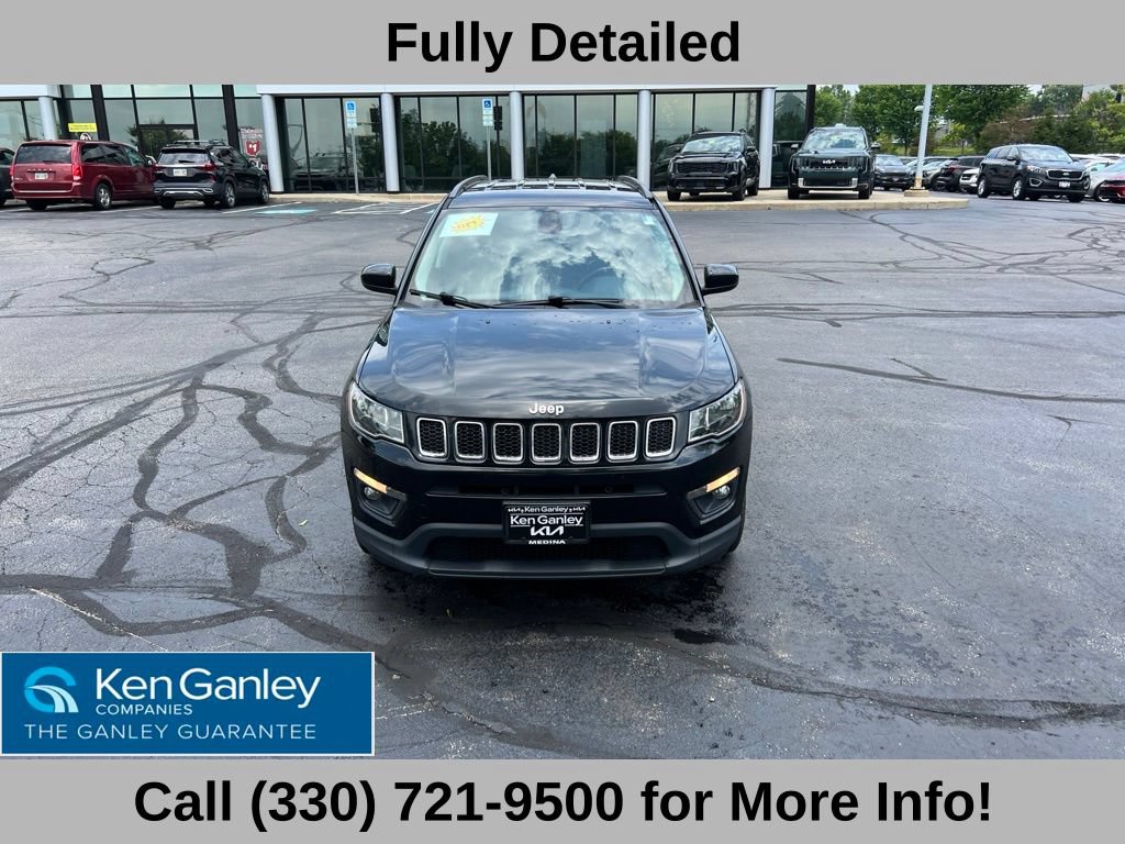 Used 2019 Jeep Compass Latitude AWD/4WD image 4