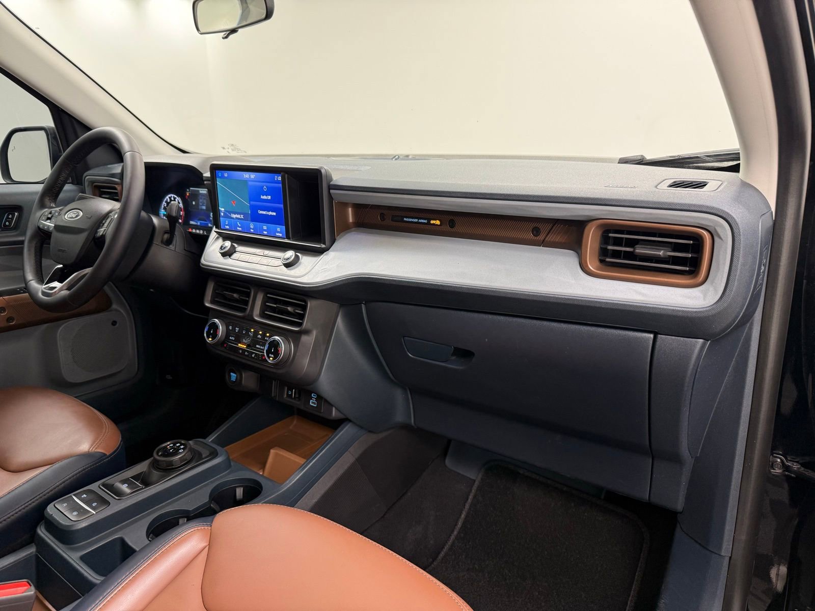 Used 2023 Ford Maverick Lariat w/ Lariat Luxury Package image 28