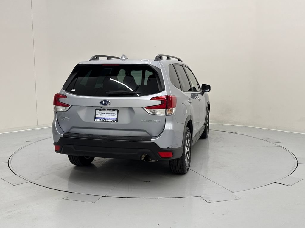 Certified 2023 Subaru Forester Premium image 5
