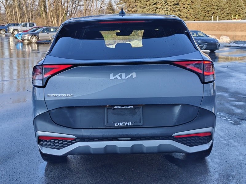 Used 2023 Kia Sportage EX image 5