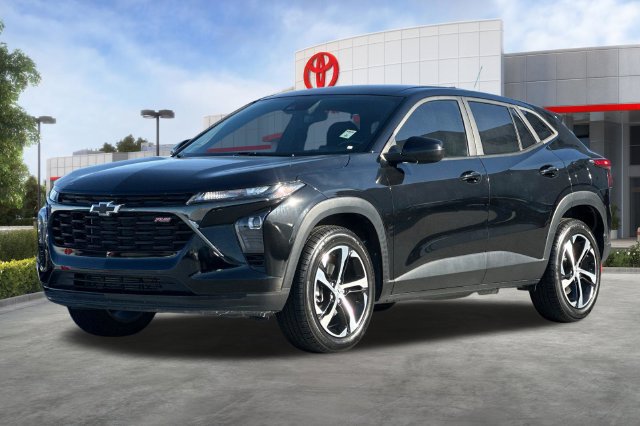 Used 2024 Chevrolet Trax RS w/ Driver Confidence Package FWD image 9