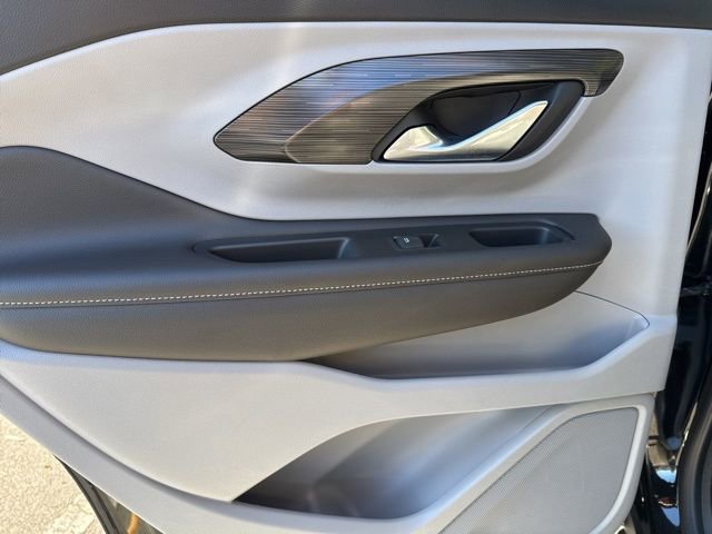 Used 2022 GMC Terrain SLT w/ Infotainment Package II image 26