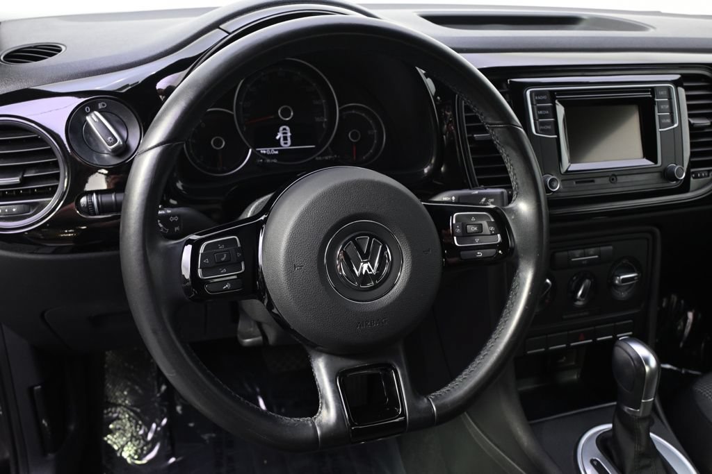 Used 2018 Volkswagen Beetle 2.0T S FWD image 9