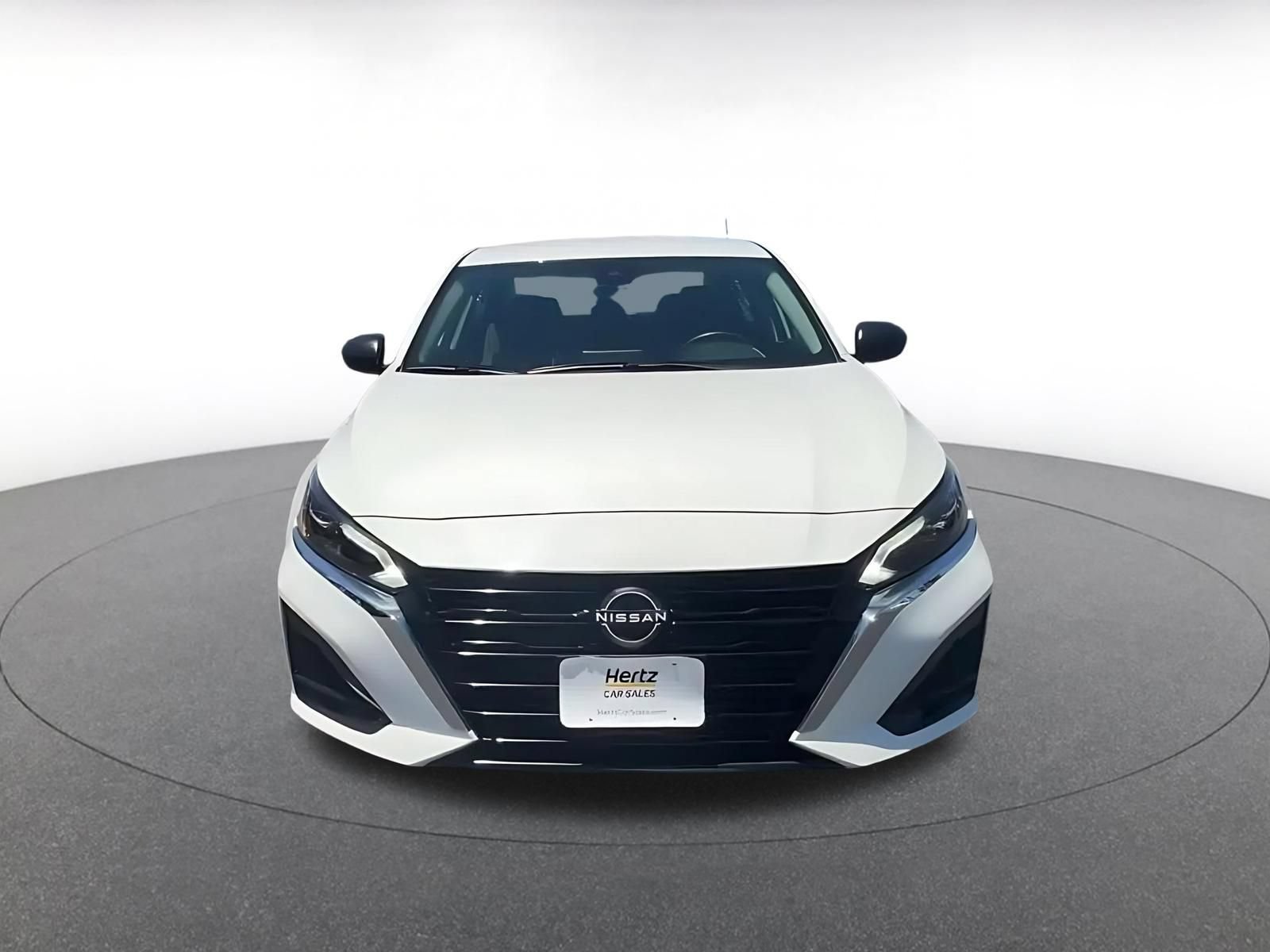 Used 2025 Nissan Altima 2.5 SV FWD image 4