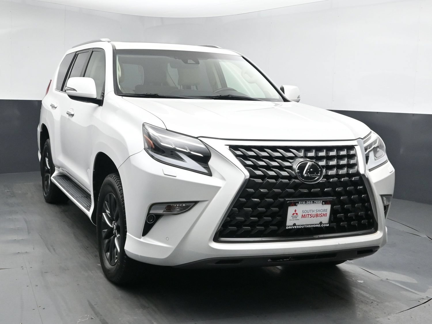Used 2020 Lexus GX 460 Premium AWD/4WD image 2