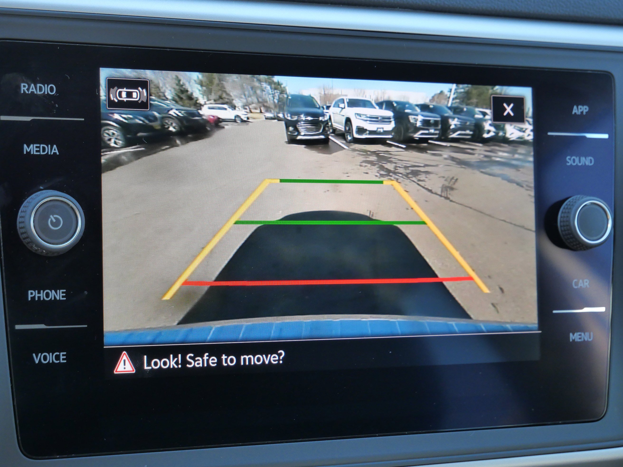 Certified 2021 Volkswagen Atlas SE w/ Towing Package image 35