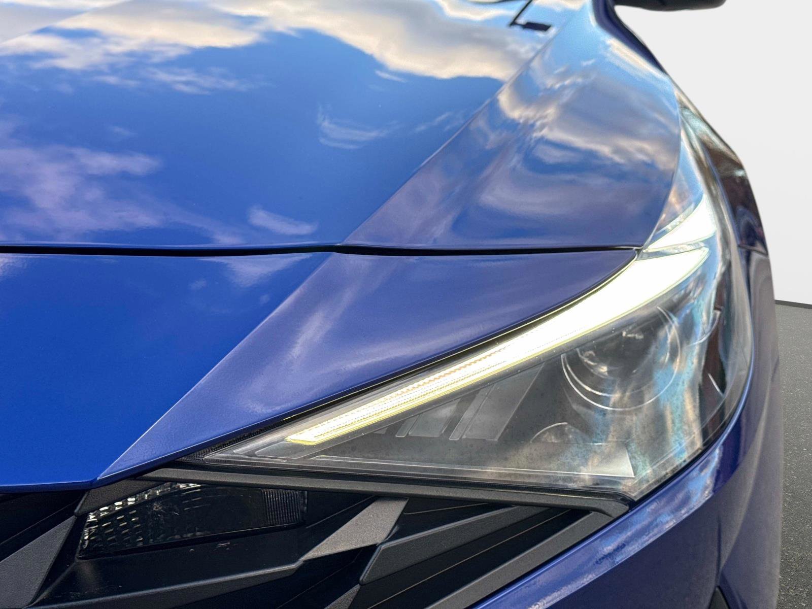 Used 2023 Hyundai Elantra SEL w/ Cargo Package image 10